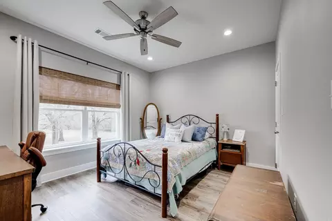 Bedroom - 62 Ridge Dr, Greenbrier, AR 72058 photo 4 of 7