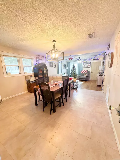117 S Fourth St, Benton, AR 72015 photo 8