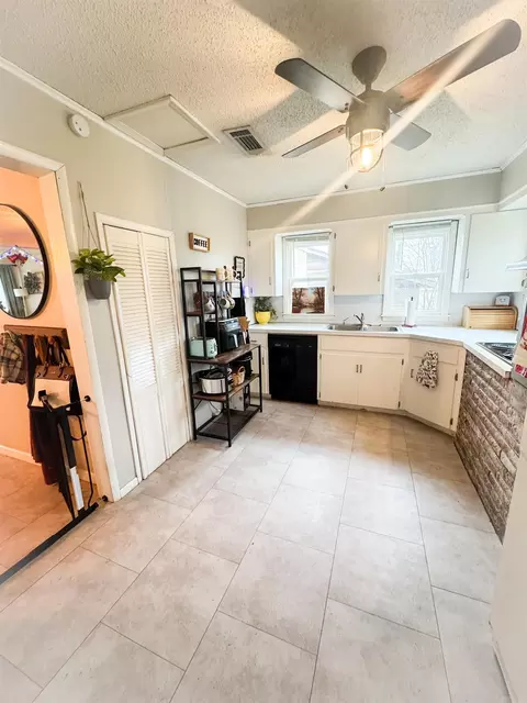 117 S Fourth St, Benton, AR 72015 photo 10