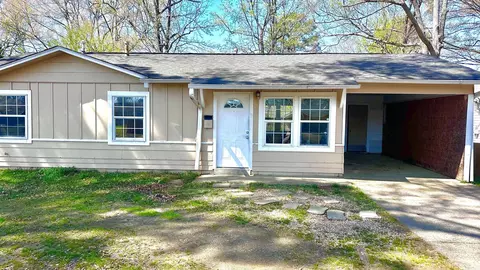 30 Elmhurst Dr, Little Rock, AR 72209