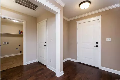 Entry Way - 1194 Oak Glenn Loop, Bryant, AR 72022 photo 2 of 2