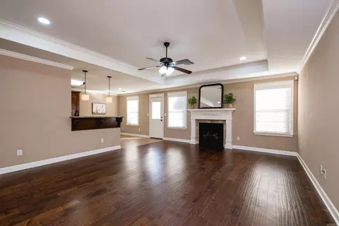 Living - 1194 Oak Glenn Loop, Bryant, AR 72022 photo 1 of 3