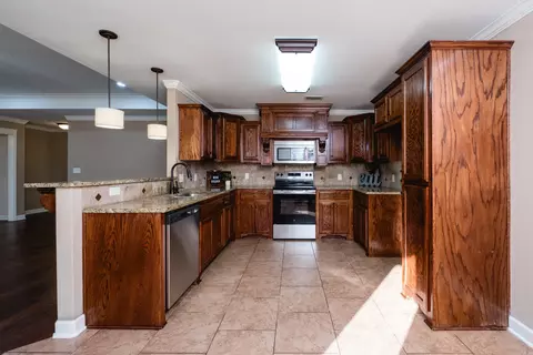 Kitchen - 1194 Oak Glenn Loop, Bryant, AR 72022 photo 1 of 2