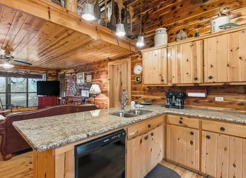 908 S Riverview Ln, Mountain View, AR 72560 photo 19
