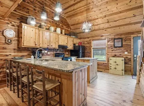 908 S Riverview Ln, Mountain View, AR 72560 photo 18