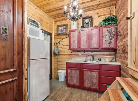 908 S Riverview Ln, Mountain View, AR 72560 photo 8