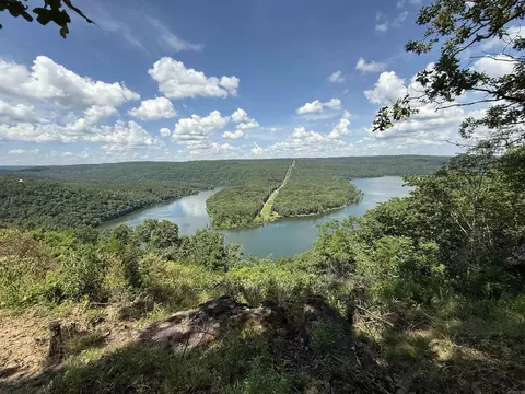 301 Watersedge Dr, Edgemont, AR 72044