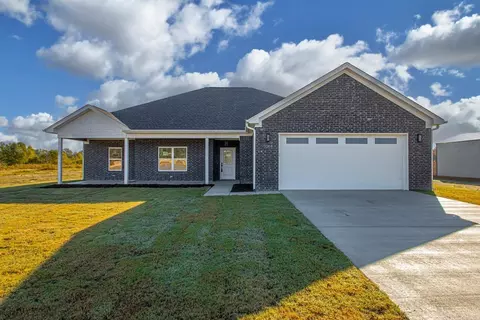 1064 Duke Dr, Bauxite, AR 72011