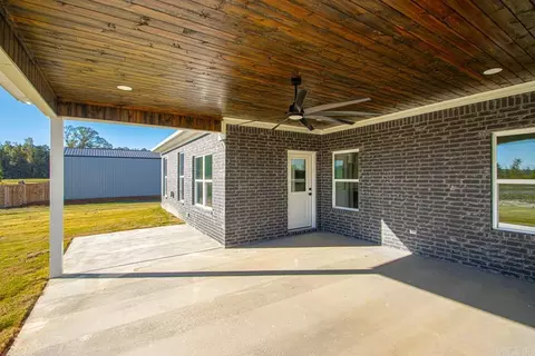 Exterior - 1064 Duke Dr, Bauxite, AR 72011 photo 6 of 9