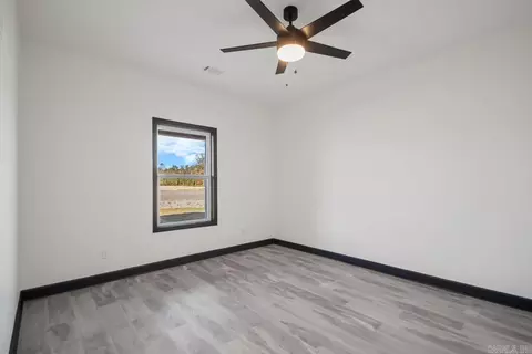 Bedroom - 1064 Duke Dr, Bauxite, AR 72011 photo 4 of 7
