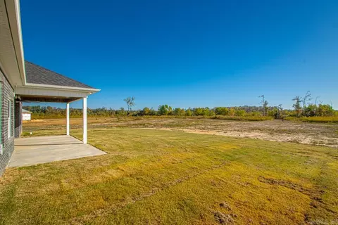 Exterior - 1064 Duke Dr, Bauxite, AR 72011 photo 4 of 9