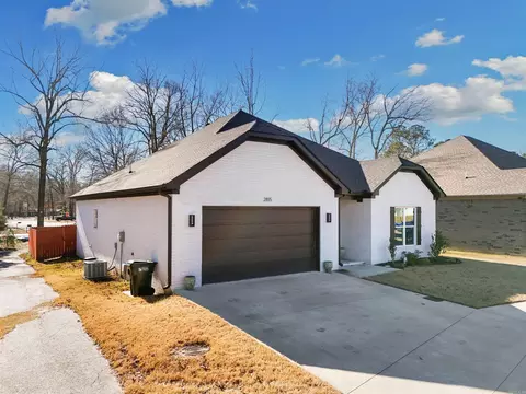 Exterior - 2815 Carmichael Dr, Conway, AR 72034 photo 3 of 6