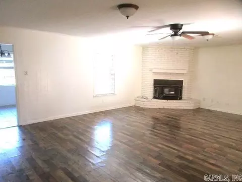 Living - 1501 Blackhawk Ridge Ln, Pine Bluff, AR 71603 photo 2 of 4