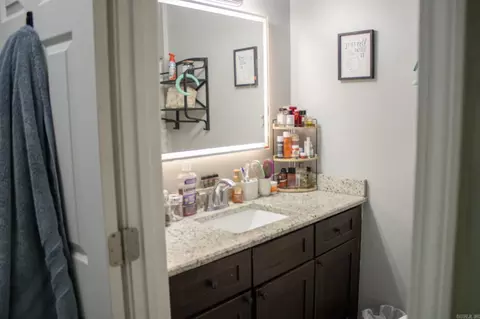 Bath - 616 S Elm St, Beebe, AR 72012 photo 1 of 1