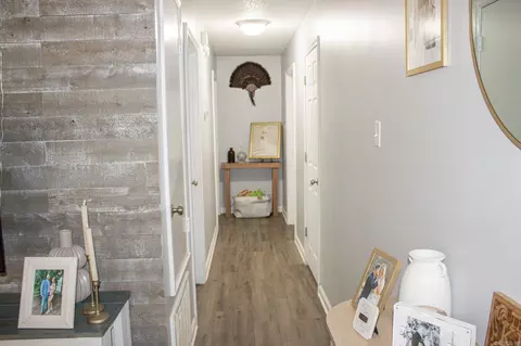 Entry Way - 616 S Elm St, Beebe, AR 72012 photo 2 of 3