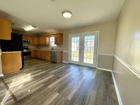 Dining - 708 Dwight St, Trumann, AR 72472 photo 2 of 2