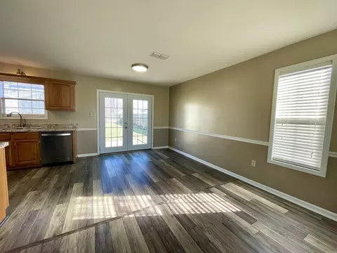 Dining - 708 Dwight St, Trumann, AR 72472 photo 1 of 2