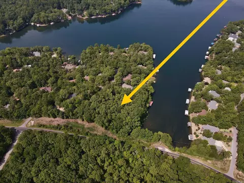 15 Delavaga Cir, Hot Springs Village, AR 71909