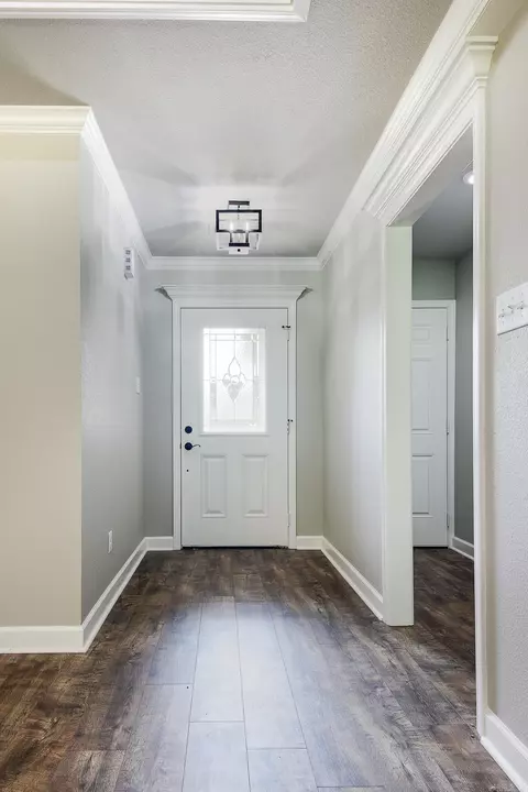 Entry Way - 38 Arbor Trail Dr, Cabot, AR 72023 photo 1 of 4