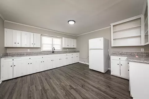 Kitchen - 704 N Cypress St, Beebe, AR 72012 photo 1 of 3