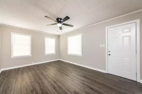 Living - 704 N Cypress St, Beebe, AR 72012 photo 1 of 3