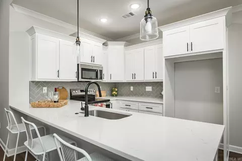 912 E Dell Vista Cv, Cabot, AR 72023 photo 5