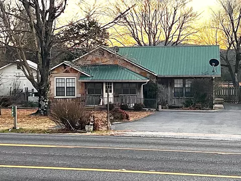 1201 E Main St, Mountain View, AR 72560 photo 1