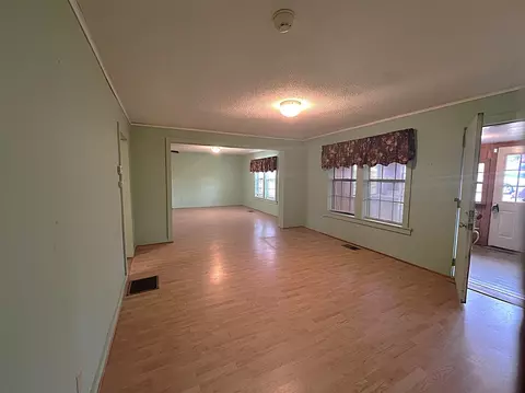 1201 E Main St, Mountain View, AR 72560 photo 7