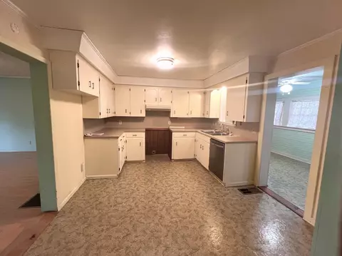 1201 E Main St, Mountain View, AR 72560 photo 12