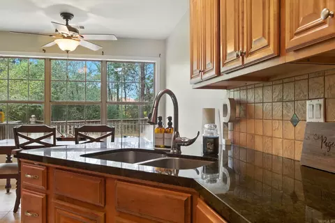 Kitchen - 1073 Fox Hunt Trl, Alexander, AR 72002 photo 4 of 4