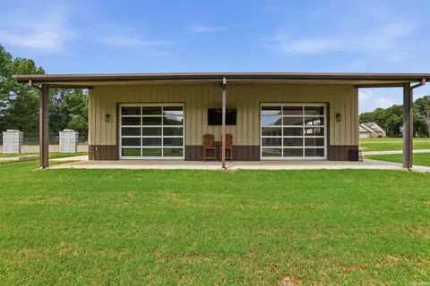 Exterior - 106 W End St, Beebe, AR 72012 photo 6 of 11