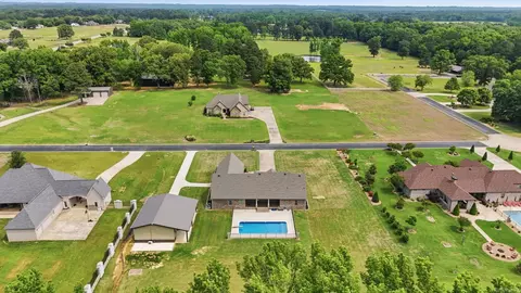 View/Area - 106 W End St, Beebe, AR 72012 photo 2 of 3