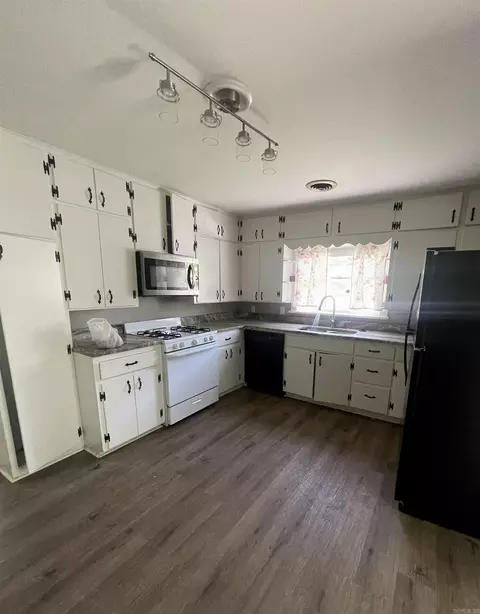 Kitchen - 1834 Johnston, Conway, AR 72034 photo 1 of 1