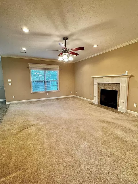 Living - 27 Berry Patch Dr, Cabot, AR 72023 photo 2 of 2