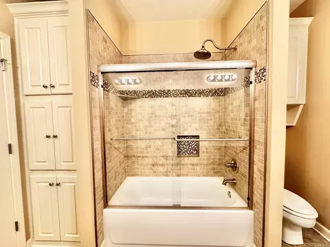 Bath - 27 Berry Patch Dr, Cabot, AR 72023 photo 11 of 12
