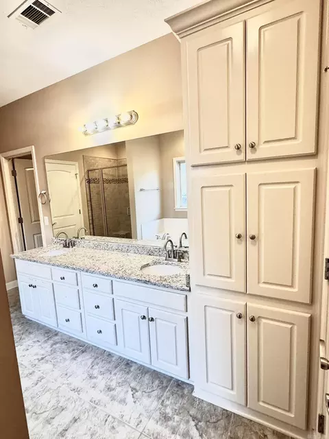 Bath - 27 Berry Patch Dr, Cabot, AR 72023 photo 3 of 12