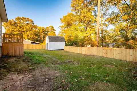 Exterior - 403 Wanda Ln, Benton, AR 72015 photo 8 of 10