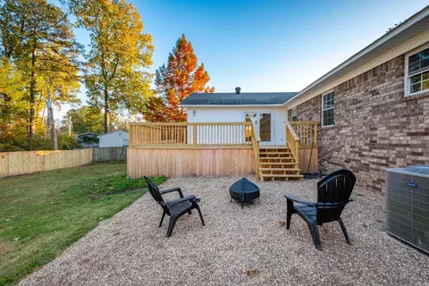 Exterior - 403 Wanda Ln, Benton, AR 72015 photo 6 of 10