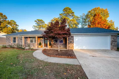 Exterior - 403 Wanda Ln, Benton, AR 72015 photo 1 of 10