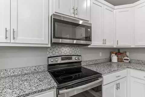 Kitchen - 25 Canten Cv, Greenbrier, AR 72058 photo 4 of 6