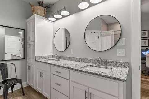 Bath - 25 Canten Cv, Greenbrier, AR 72058 photo 3 of 4