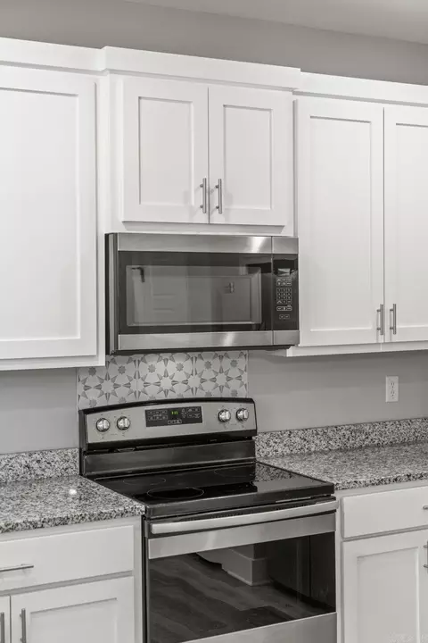Kitchen - 25 Canten Cv, Greenbrier, AR 72058 photo 5 of 6