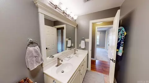 Bath - 3020 Ashley Dr, Conway, AR 72034 photo 8 of 9