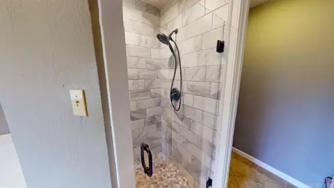 Bath - 3020 Ashley Dr, Conway, AR 72034 photo 6 of 9