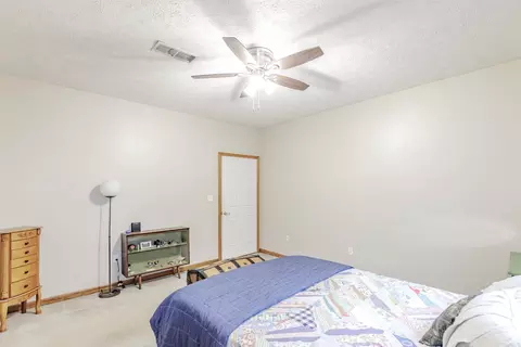 Bedroom - 18 Pine Valley Loop, Perryville, AR 72126 photo 8 of 9