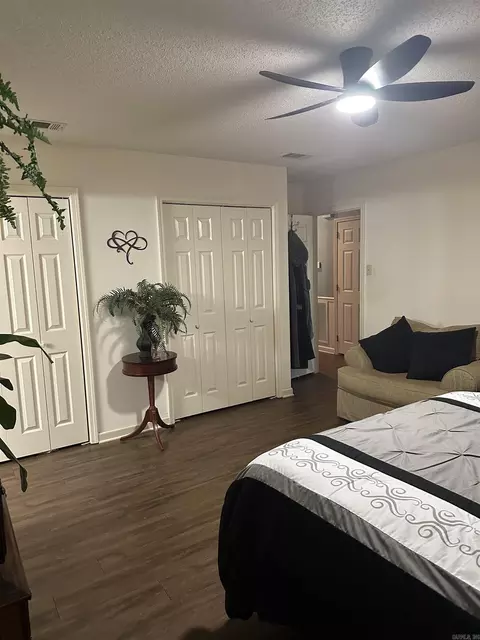 Bedroom - 27 Pointer Dr, Little Rock, AR 72202 photo 2 of 3