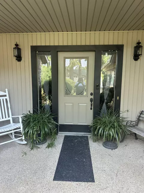 Exterior - 27 Pointer Dr, Little Rock, AR 72202 photo 5 of 11