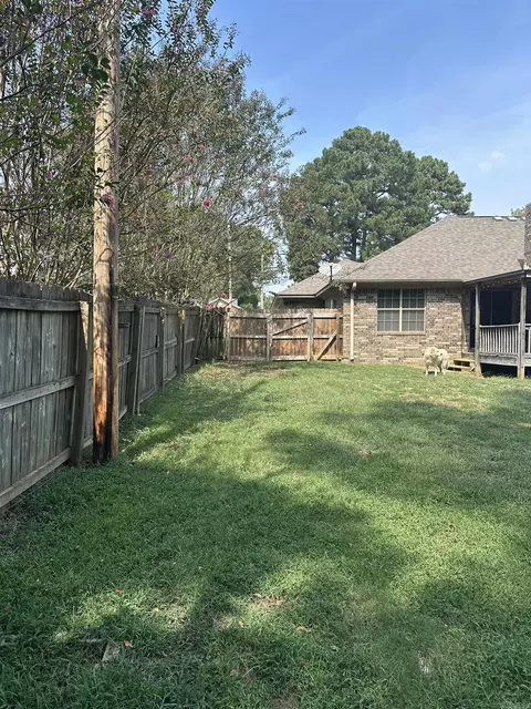 Exterior - 27 Pointer Dr, Little Rock, AR 72202 photo 8 of 11