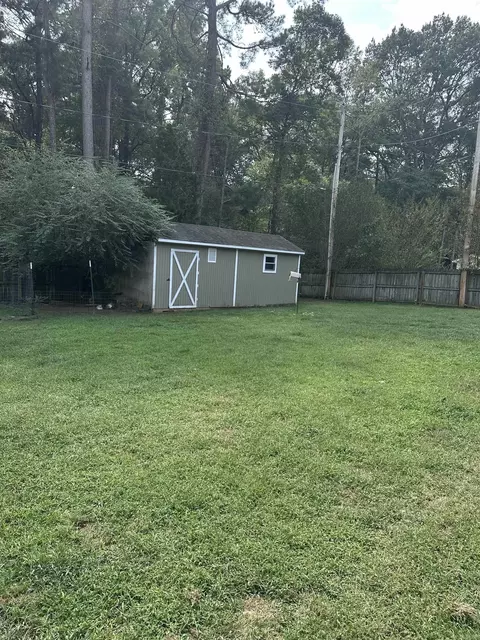 Exterior - 27 Pointer Dr, Little Rock, AR 72202 photo 10 of 11