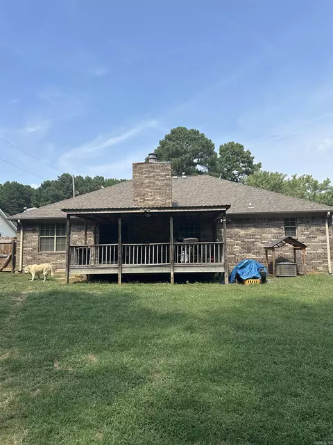 Exterior - 27 Pointer Dr, Little Rock, AR 72202 photo 9 of 11
